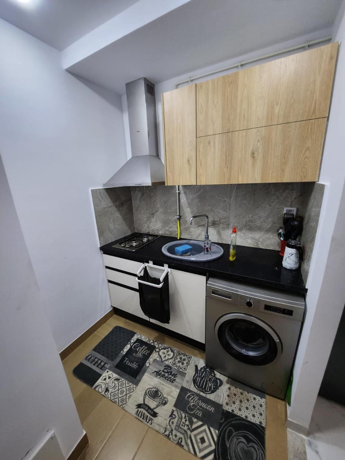 Elegant S1 Meuble Garde A Ariana -Tunis Lägenhet Exteriör bild