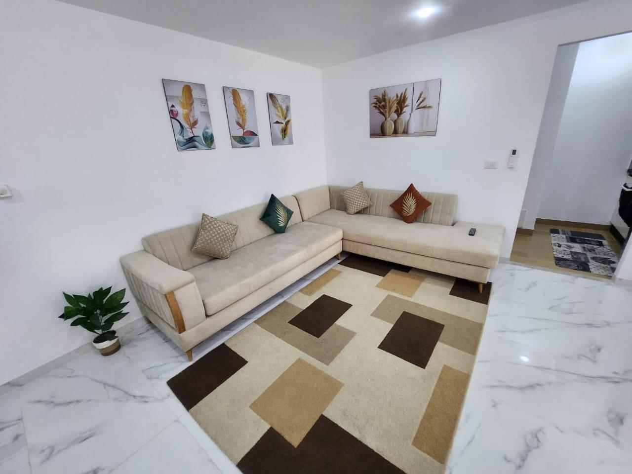 Elegant S1 Meuble Garde A Ariana -Tunis Lägenhet Exteriör bild
