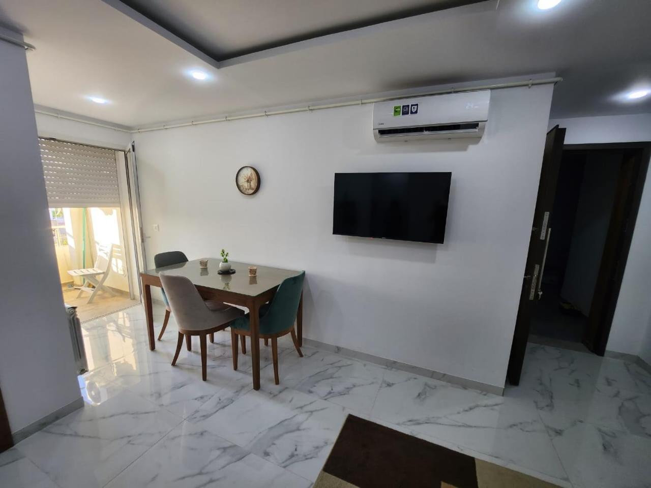 Elegant S1 Meuble Garde A Ariana -Tunis Lägenhet Exteriör bild