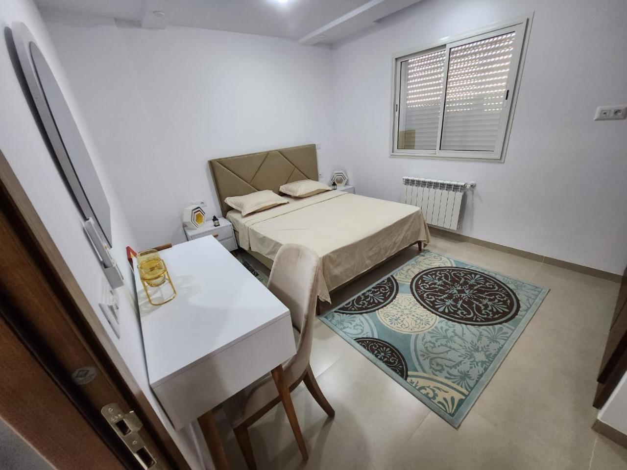 Elegant S1 Meuble Garde A Ariana -Tunis Lägenhet Exteriör bild